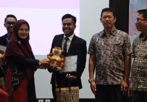 马来西亚理工大学学生受邀在印尼作主题演讲