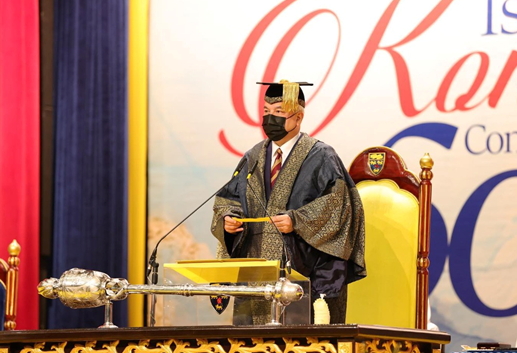 Jomo博士被马来亚大学授予名誉教授头衔